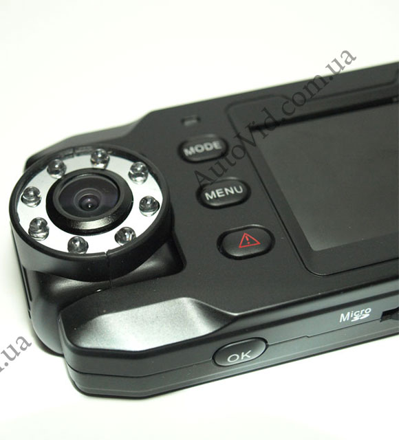 Двухкамерный видеорегистратор X8000